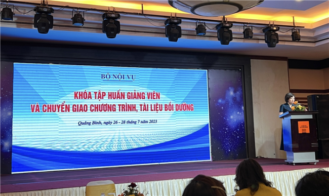 Trường Chính trị tham gia khóa tập huấn, chuyển giao chương trình, tài liệu bồi dưỡng do Bộ Nội vụ tổ chức