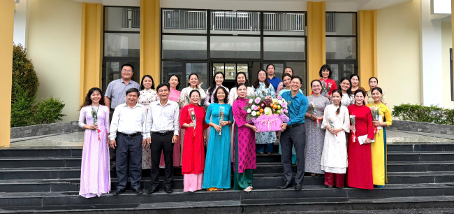 Trường Chính trị tỉnh Quảng Ngãi tổ chức buổi gặp mặt chúc mừng nữ viên chức, người lao động nhân kỷ niệm ngày Quốc tế Phụ nữ 8/3