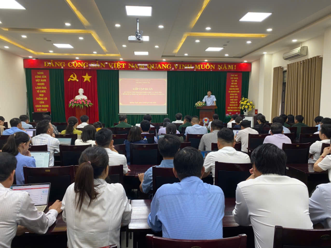 Trường Chính trị tỉnh Quảng Ngãi tổ chức Lớp tập huấn kỹ năng viết bài báo khoa học và bài chính luận bảo vệ nền tảng tư tưởng của Đảng